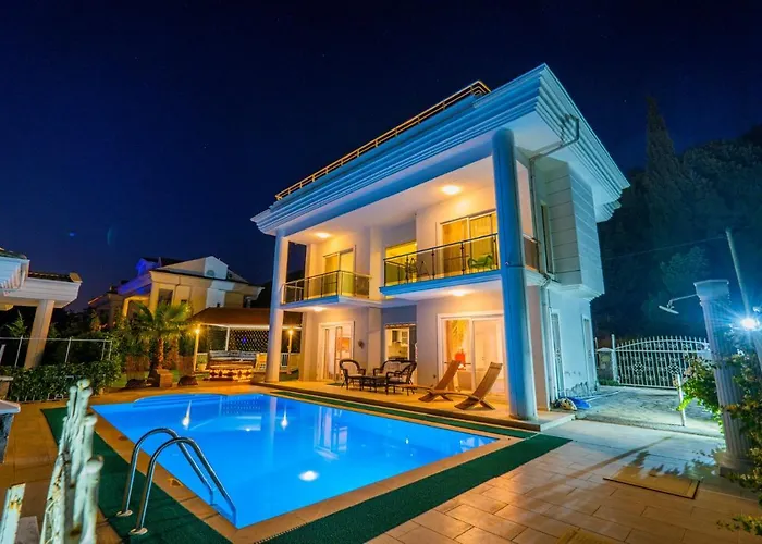 فيلة Milez Sultan Luxury By Solo